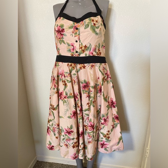 Lucky Thirteen Hawaiian style halter swingg dress size 3 xl 🌺 - Picture 2 of 9